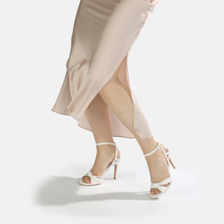 Buffalo Leona 4 Buffalo Leona – Bild 2